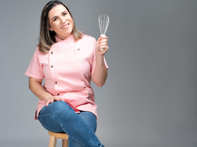 Mariana, fundadora da Marianna Cakes Artesanal em Itapema